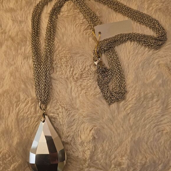 LARGE GRAY TEARDROP PENDANT NECKLACE - Picture 4 of 7